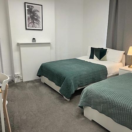 Guest Rooms In Camden Town London Bagian luar foto